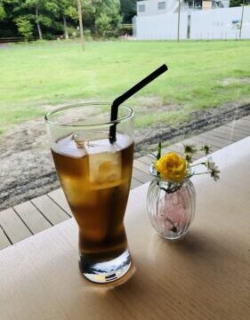 せせらぎ公園　カフェルシェロ